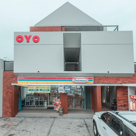 Hotel Oyo 780 Acg House Kalibata Syariah Yakarta Exterior foto